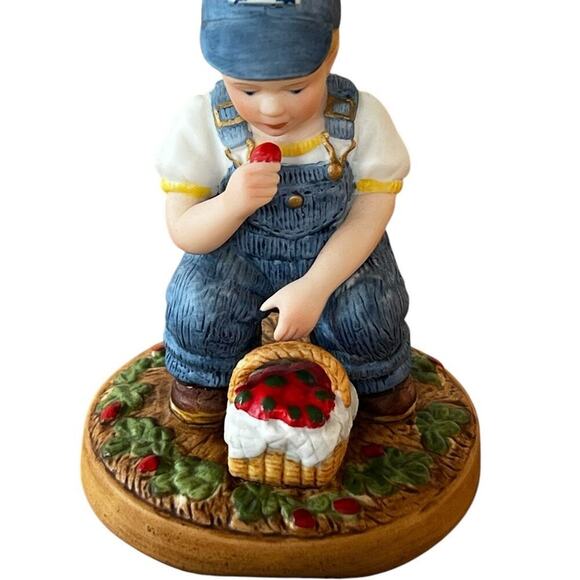 COUNTRY STORE, Limited Edition “Little Farmers” porcelain figurine - Picture 3 of 12